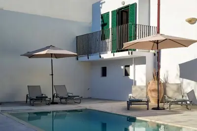 Image de Traditional Anna's Stone House with Private Pool