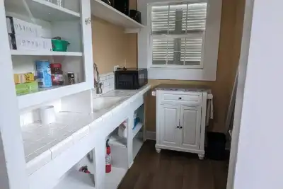 Image de Good Wine In A Small Boat, They Said! Peacefull Retreat! \n