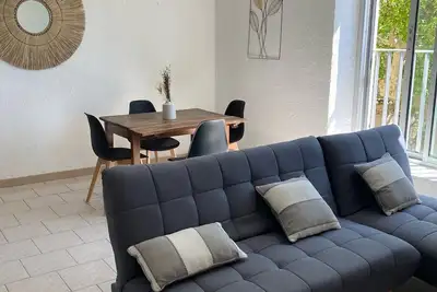 Image de Spacieux 2 chambres / parking privé fermé