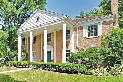 Image de Beautiful Historic Colonial 5 bedroom