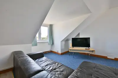 Image de 1br W/ Free Parking near Centre