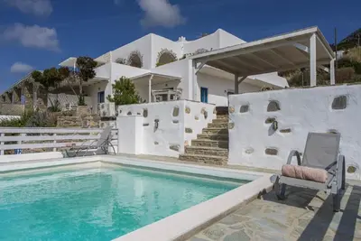 Image de Luxury Paros Villa Residence| Casa Loux | 10 Bedrooms | Stunning Sea Views | Ideal for Large Groups | Agia Irini