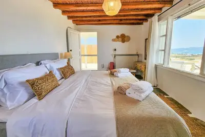 Luxury Paros Suite | Suite Orchid | Exclusive Suite with Furnished Stone Terrace and Jacuzzi | Agia Irini
