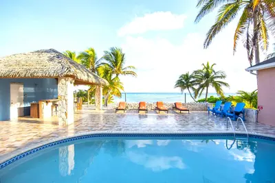 Image de Reef Romance, Rum Point Oceanfront Villa with Private Pool and Gorgeous Beach!