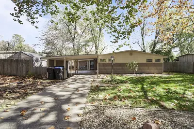 Image de The Burnett Beach House