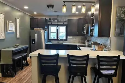 Image de Spacious Comfort in the Heart of Oswego!