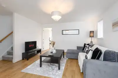 Image de Spacious Luxury House In Canterbury with Free Parking & Garden - Sleeps 7