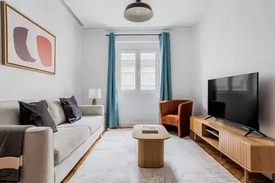 Image de Blueground | Benfica, furniture, decor & kitchen