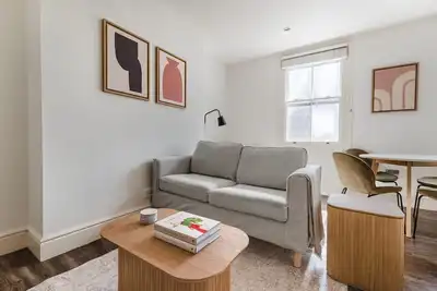 Image de Beautiful Kensington 2br, near Restaurants & Tube, by Blueground