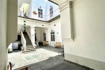 Image de Central Spacious, Clean Apartment 4-6 family & pet, Ideal for Family or Groups