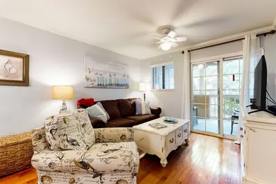 Image de Beachfront villa near golf with pool, hot tub, & balcony - snowbird-friendly