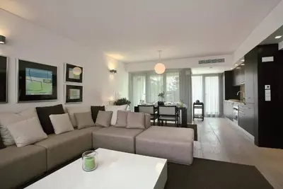 Image de Sado River Charm: 2 Studio Apartments w/ Kitchens, Kid Friendly & Free Parking!