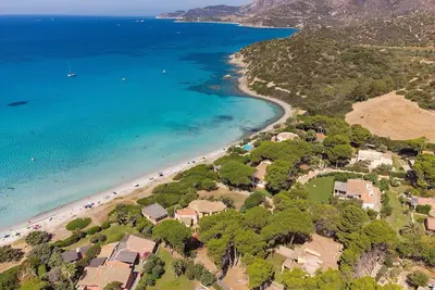 Image de Maison de vacances Villasimius pour 1 - 8 personnes avec 3 chambres à coucher - Maison jumelée