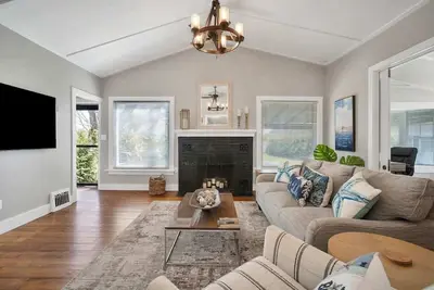 Image de Niantic Cove Waterfront Escape: Relax & Unwind