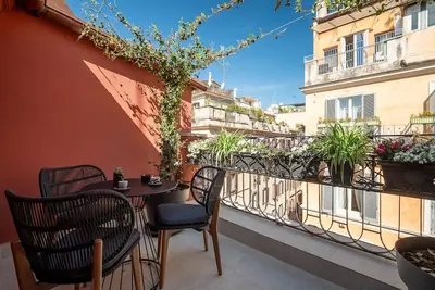 Image de Luxury Spain Square Aqueroman