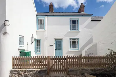 Image de Delfryn, Holiday Cottage Manorbier, Sleeps 4, 2 bedrooms, bathrooms