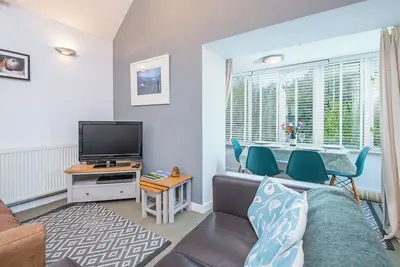 Image de 2 Grove Stables, Holiday Cottage St Davids, Sleeps 4, 2 bedrooms, bathrooms