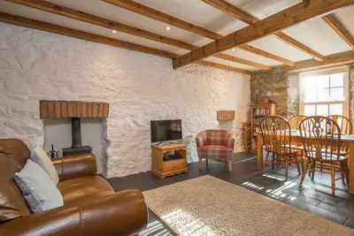 Image de 35 Bryn Road, Holiday Home St Davids, Sleeps 5, 3 bedrooms, bathrooms