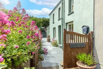 Image de Blueberry Cottage, Holiday cottage Solva, Sleeps 6, 3 bedrooms, bathrooms