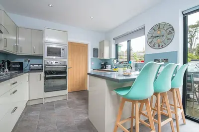 Image de Brierbank, Holiday Property Tenby, Sleeps 10, 5 bedrooms, bathrooms