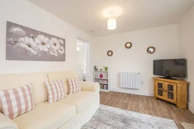Image de Buttercup Cottage, Holiday Cottage Llanfallteg, Near Narberth, Sleeps 4, 2 bedrooms, bathrooms