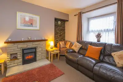 Image de Bwthyn Llechen, Holiday Cottage Fishguard, Sleeps 6, 3 bedrooms, bathrooms