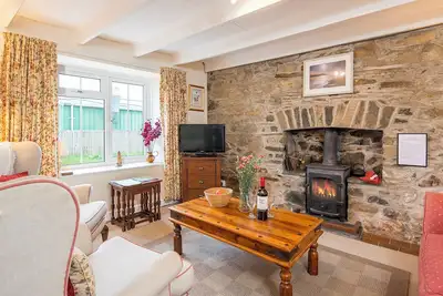 Image de Bwthyn-To-Maen, Holiday Cottage Trefin, Sleeps 4, 2 bedrooms, bathrooms