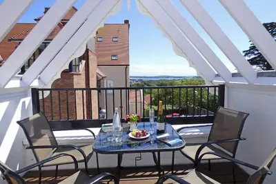 Image de Giltar View, holiday property Tenby, Sleeps 5, 3 bedrooms, bathrooms