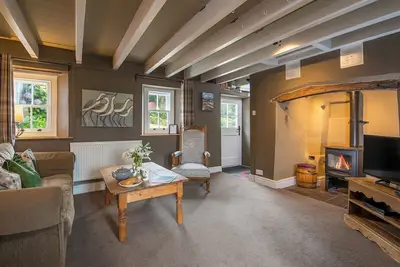 Image de Kelwon Cottage, Holiday Cottage Orlandon, Nr St Brides Beach, Sleeps 4, 2 bedrooms, bathrooms