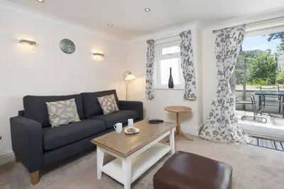 Image de Lantern Suite, Holiday Apartment Tenby, Pembrokeshire, Sleeps 2, 1 bedrooms, bathrooms