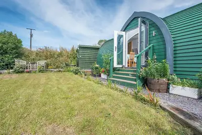 Image de Parker's Folly, Holiday home Nr St Davids, Sleeps 2, 1 bedrooms, bathrooms