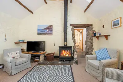 Image de Seahorse Cottage, Holiday Cottage Aberfforest Beach, Newport, Sleeps 6, 3 bedrooms, bathrooms