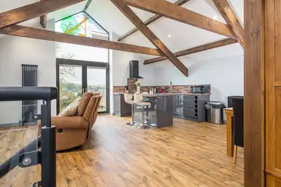 Image de Sovereign Suite, Holiday Apartment Bonville’s Court Country Park, Saundersfoot, Sleeps 2, 1 bedrooms, bathrooms
