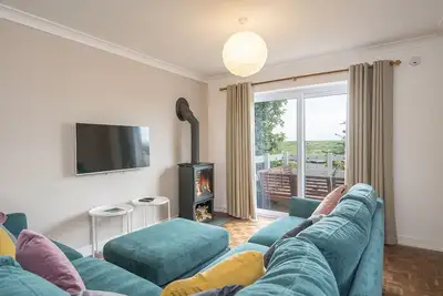 Image de Ty Lwcus, Holiday Cottage Penally, Sleeps 6, 3 bedrooms, bathrooms