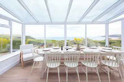 Image de Ty Perci Penrhiw, Holiday Cottage Cwm Yr Eglwys, Sleeps 8, 4 bedrooms, bathrooms