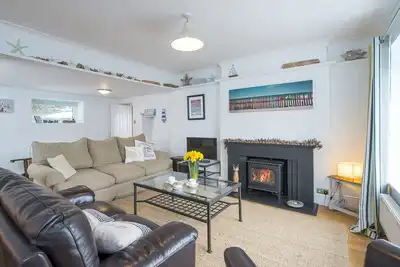Image de Upper Mead, Holiday Cottage Amroth, Sleeps 6, 3 bedrooms, bathrooms