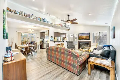 Image de Charming Lodi Getaway Near Vineyards & Downtown!