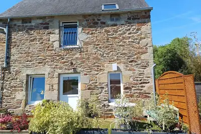 Image de Charmant cottage 4 personnes, , au centre de la côte d'Emeraude plages à 7kms.
