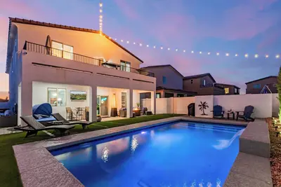 Desert Oasis - Heated Pool