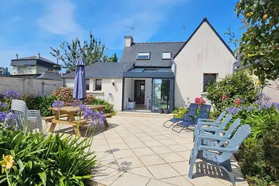 Image de Maison Tregastel, plein coeur de Saint-Anne (tout à pied! )