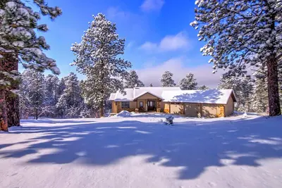 Image de Dakota Pines- Firepit, Hot tub