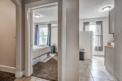 Image de Cute Midtown 2 Bedroom Unit W2