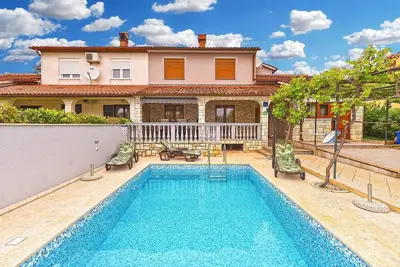 Image de Maison de vacances pour 9 personnes env. 150 qmà Pula-Fondole, Istrie (Istrische Riviera)