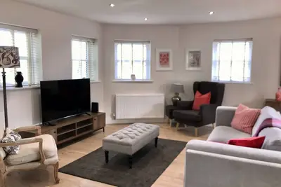 Image de Sleeps 4 in 2 En-suite bedrooms Apartment just 1/2 mile from Wisbech Town centre