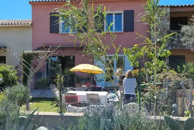 Image de Maison avec jardin vue mer Lozari, résidence avec piscine 8 pers