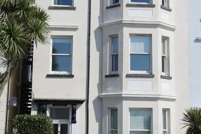 Image de Seafield - Central seaside retreat with wonderful sea views. Pet friendly.