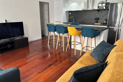 Image de Appartement climatisé a 2 pas du port