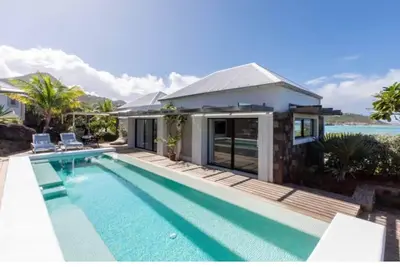 Villa Borderline