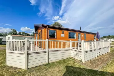 Image de Beautiful 6 berth lodge with disabled access at Cherry Tree ref 70829c