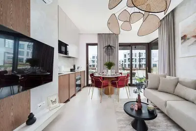 Image de Unique interiors in a modern seaside marina